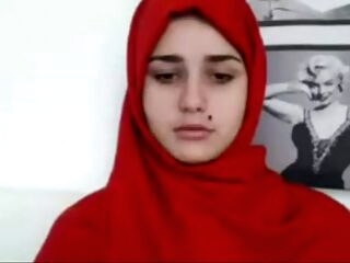 arab girl demonstrating her knockers on webcam leopard69puma