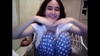 19 arab girl shows candy titst look forward part2 on cutescam com
