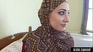 arab beautys perishable pussy rim with flannel