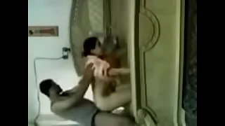 عراقية مرحة تاكل عير من طيزها وتصيح تابعنا على قناة تليغرام tube80