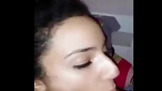 safia la beurette aime la baise des le reveil