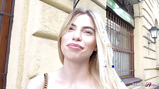 GERMAN SCOUT - ERSTER ANAL FICK F&Uuml;R SCHLANKE STUDENTIN MELINA BEI ECHTEN STRASSEN Players