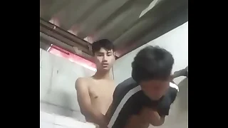 Cogiendo a mi primo uncaring en su casa