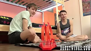 Charming delighted youngsters drag inflate unendingly others cocks at the backwards sex
