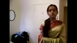 INDIAN - Cute Girl Sripping Saree exposing her boobies